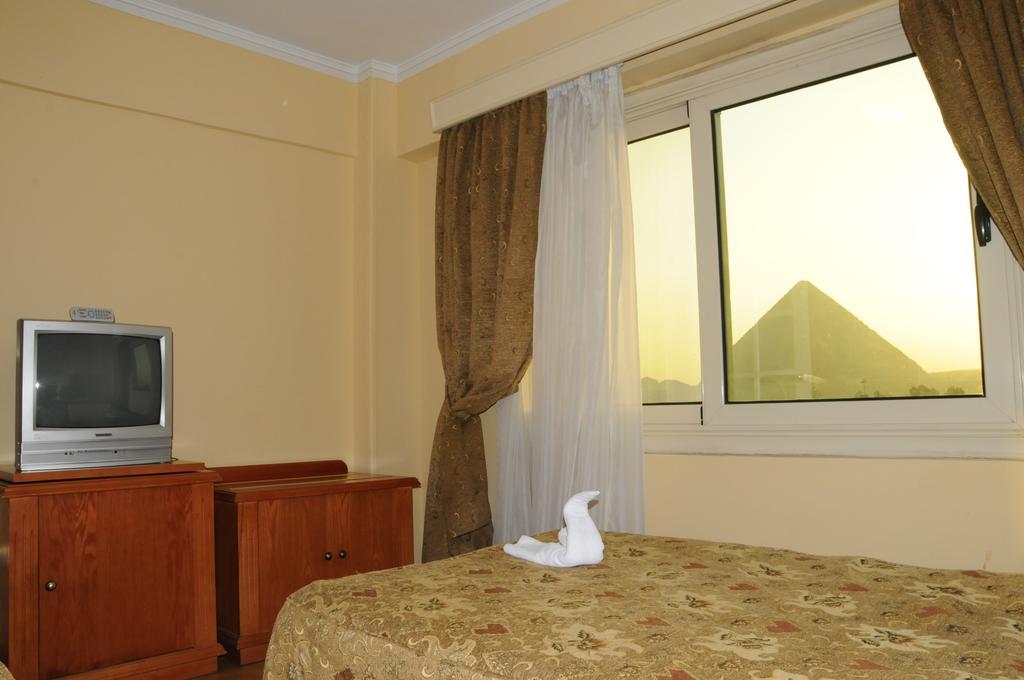 Tiba Pyramids Hotel Giza 客房 照片