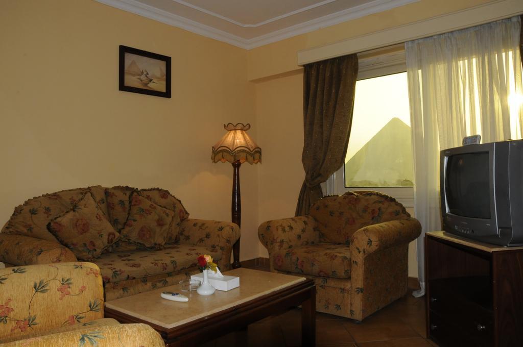 Tiba Pyramids Hotel Giza 外观 照片