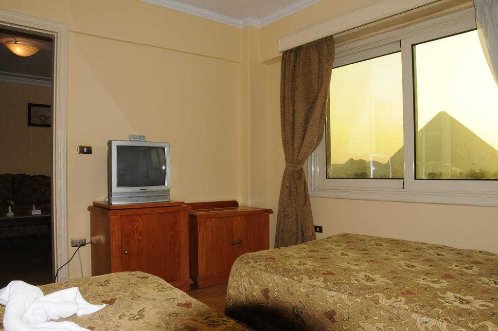 Tiba Pyramids Hotel Giza 外观 照片