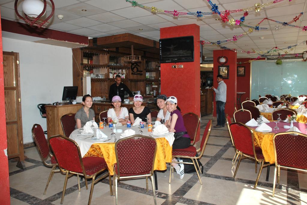 Tiba Pyramids Hotel Giza 外观 照片